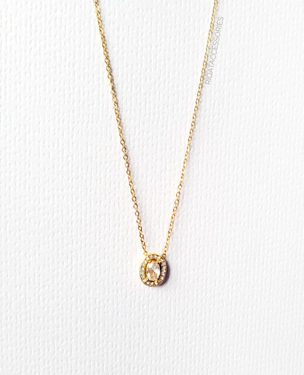 Elegant Crystal Halo Pendant Necklace