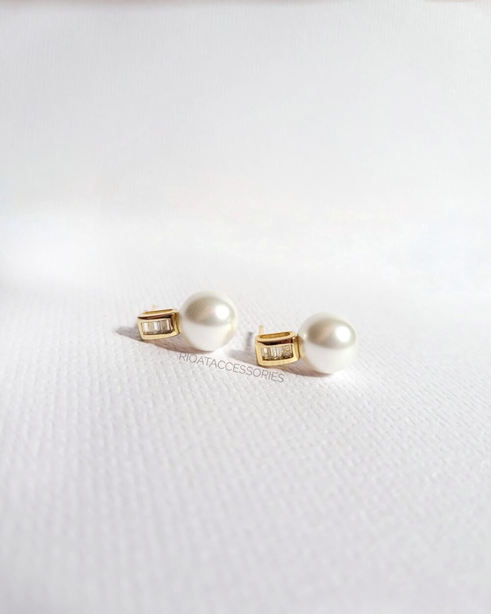 Léa Pearl Earrings